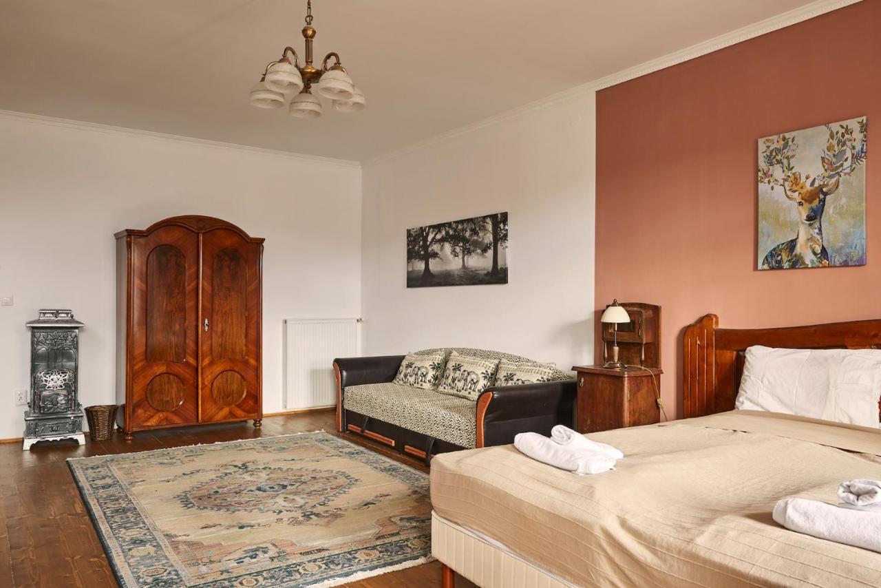 Preselo Pinceszet Es Vendeghaz Bed & Breakfast Erdobenye Exterior photo